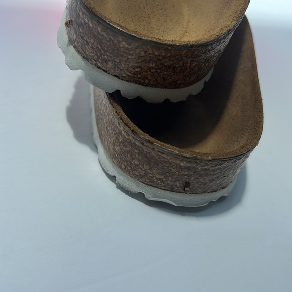 Birkenstock Pink Sandals: S-6/6.5 - Picture 7 of 10